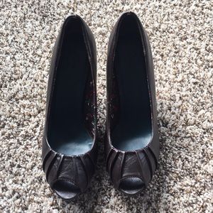 Candie’s brand brown high heels size 7